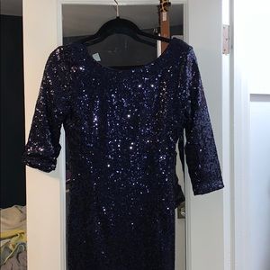 Lulus sparkly blue body con